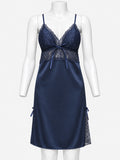 Mauve lace nightdress side detail